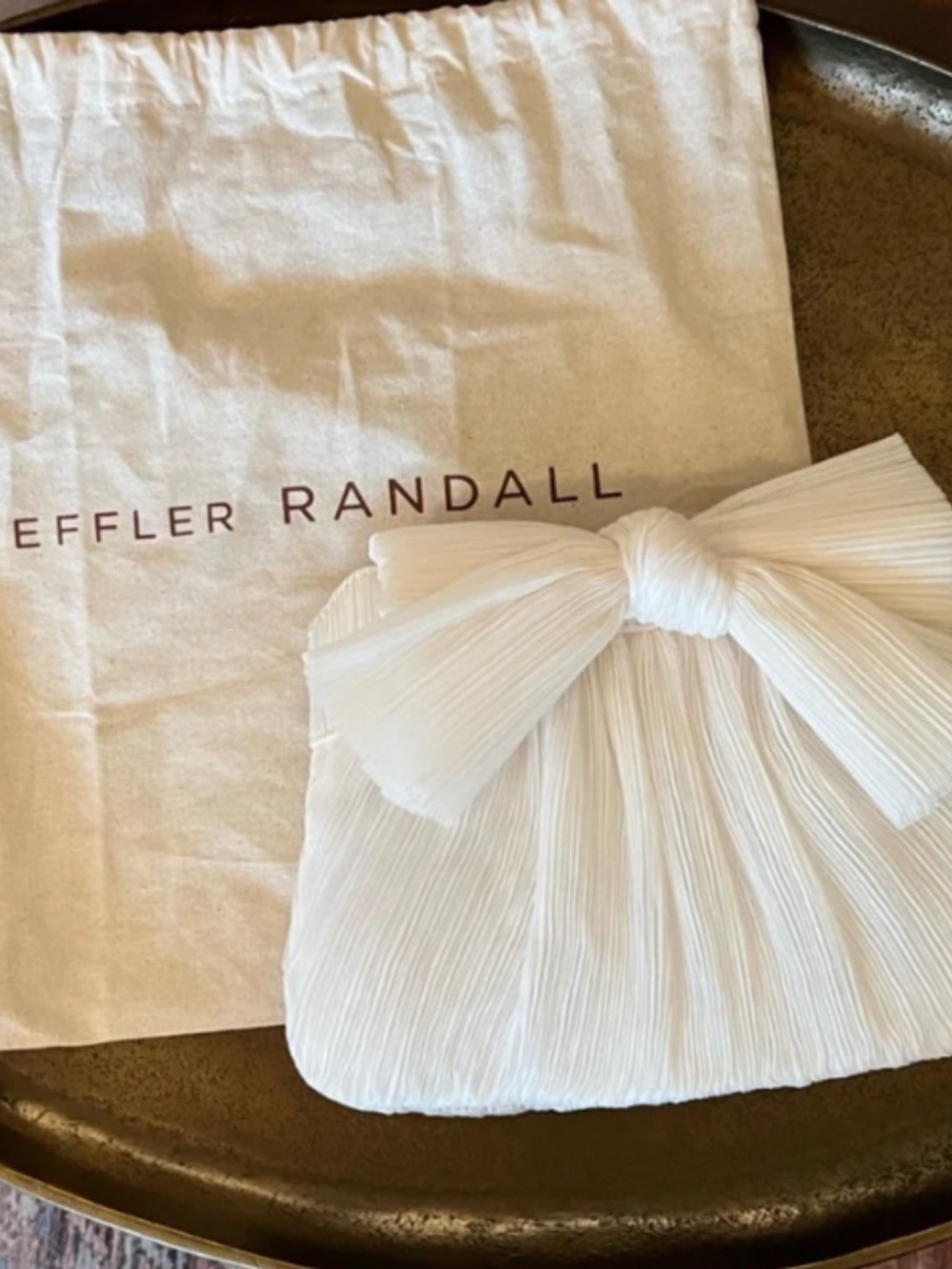BRAND NEW Loeffler Randall
Rayne Small Pleated Bow Frame Clutch - Picture 5 of 8